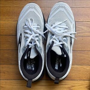 Brooks women’s White and Black Athletic Shoes